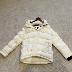 TNA the super puff ARITZIA original